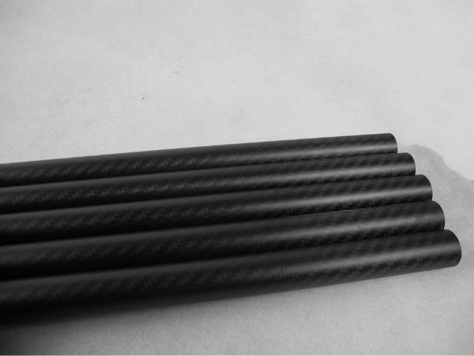 Table-rolled Carbon fiber pipe 3K